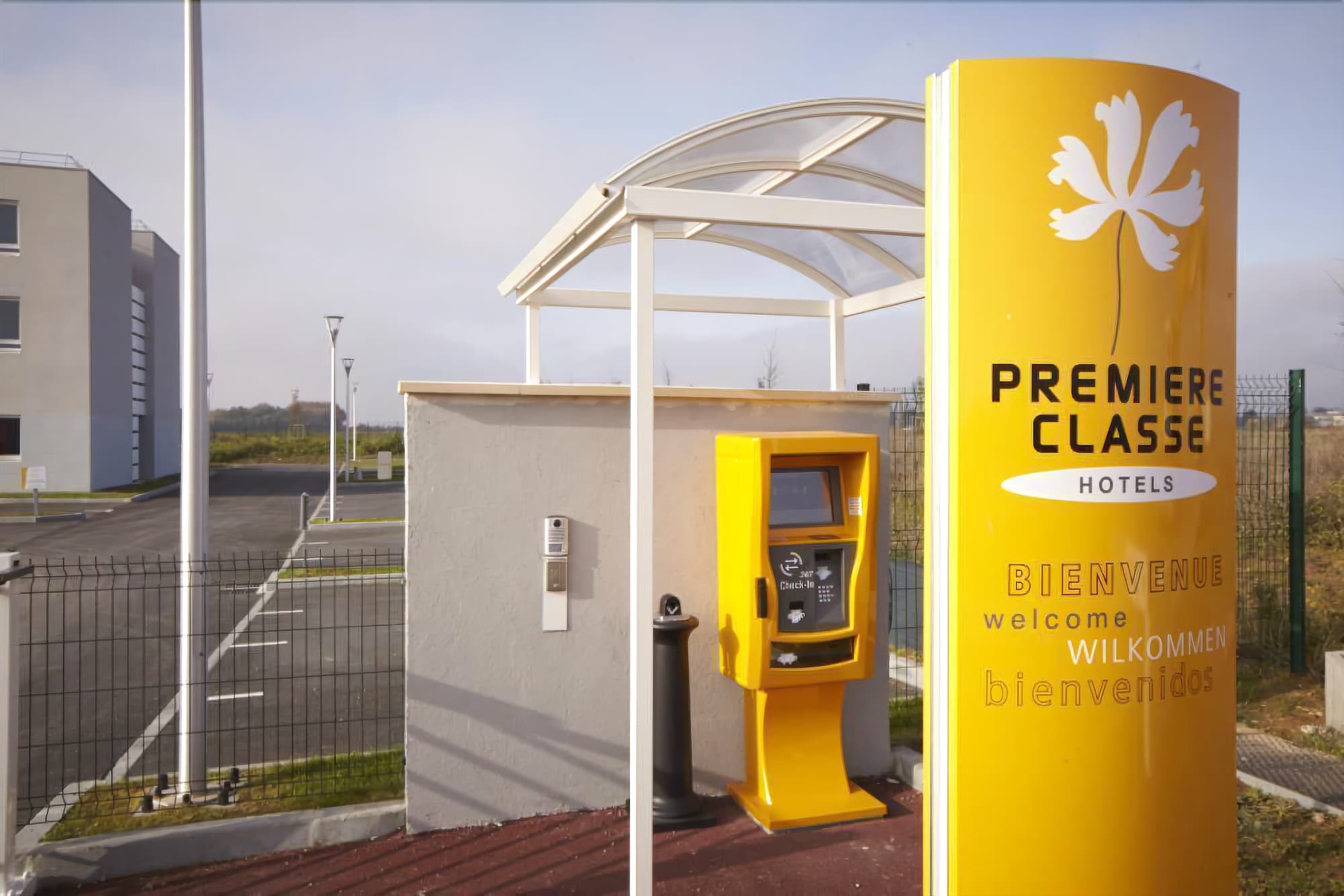 Premiere Classe Caen Nord - Memorial Exterior photo